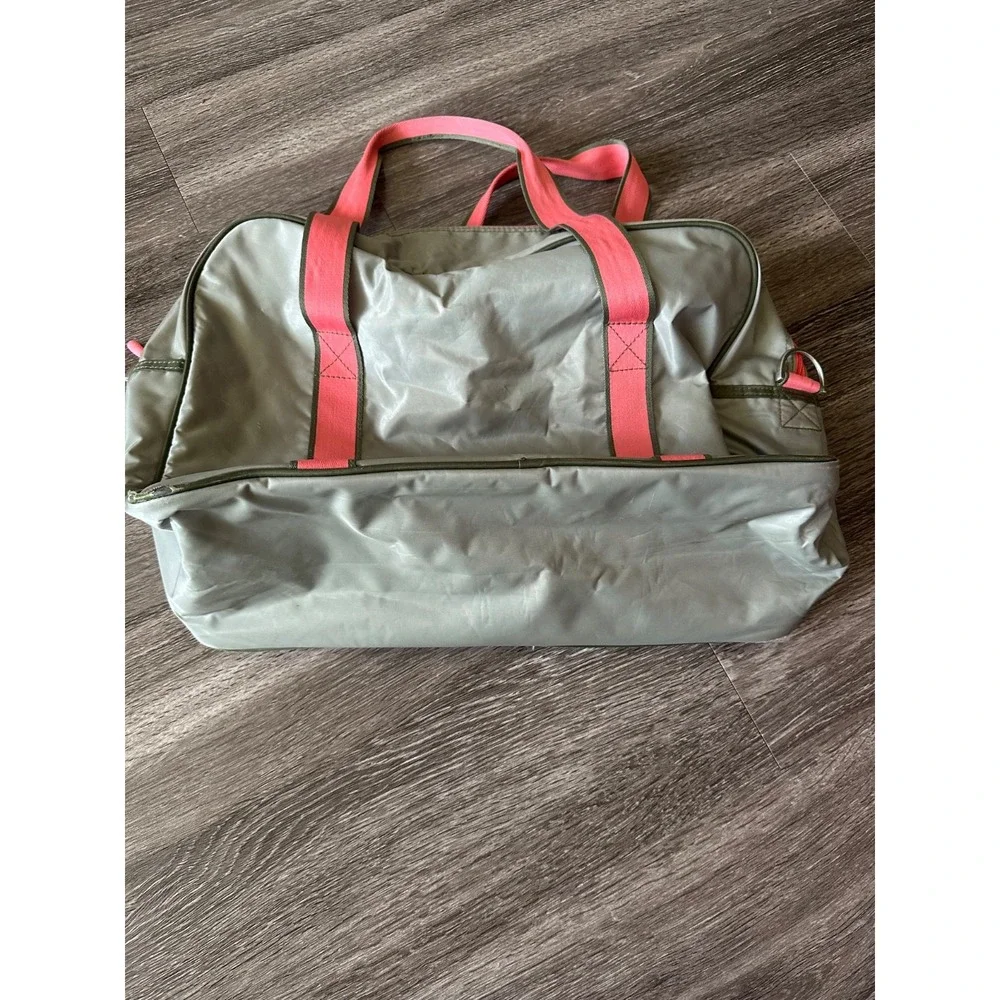 Embark travel carryall